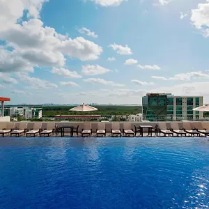 https://four-points-by-sheraton-cancun-centro.quintano-roohotels.com